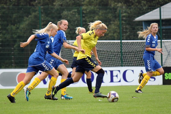 Brøndbys Emma Strøm Strøm, som jer jagtes af Hillerød, scorede til 2-1.