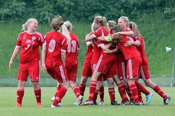 BSF-pigerne jubler efter en scoring i forårets sjællandske pokalfinale, som BSF vandt.
