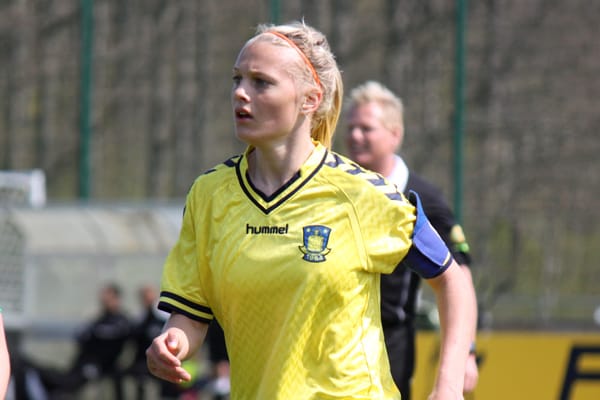 Stine Larsen var anfører og nøglespiller på Brøndbys U18 DM-hold i sidste sæson. Arkivfoto