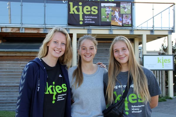 "Gør mere ud af skadesforebygning," lyder opfordringen fra KIES-eleverne Andrea Trolle, Solveig Valbjørn Knudsen og Freja Sørensen Abildå.