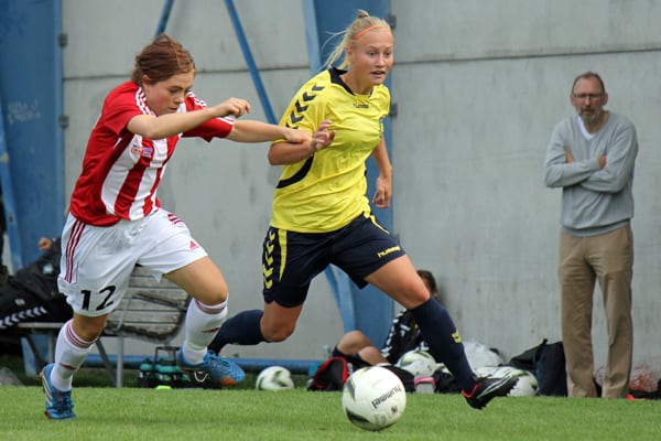 Brøndbys Cecilie Nielsen sikrede sejren over AaB med en 3-1-scoring, men nu skal kampen spilles om.