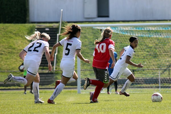 B93/HIK/Ryparken, her i en kamp mod Vejle i 2013, trak sig i sidste uge fra 3F Ligaen. Arkivfoto