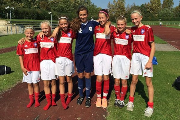 De syv Sundby-piger, som er udtaget til Talentcenter Øst U14.