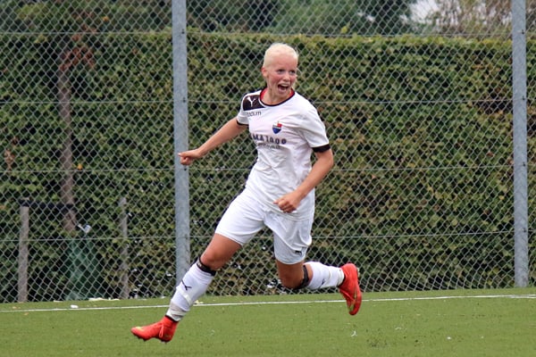 Sofie Svava jubler efter en scoring mod Brøndby i forrige runde.