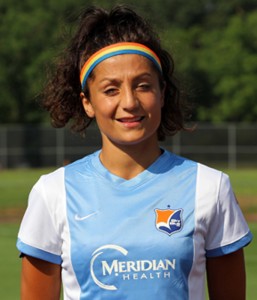 Nadia Nadim i Sky Blue FCs lyseblå trøje.