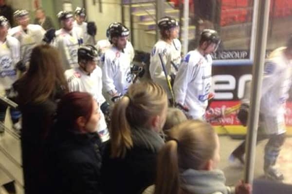 Klar til ishockey-topkamp.