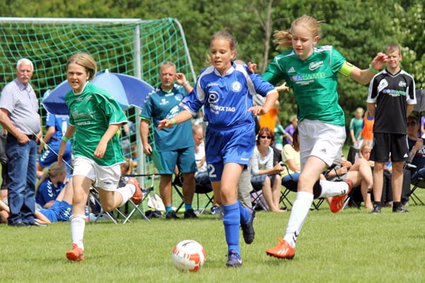 64.032 piger og kvinder er i dag medlem af en fodboldklub i Danmark. Arkivfoto: fodboldforpiger.dk