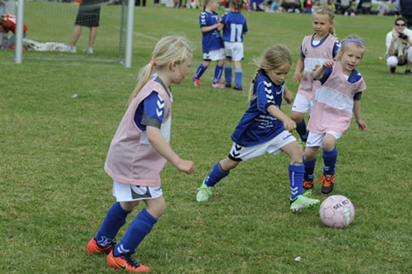 Foto fra sidste års Pige Cup, der fandt sted i BonBon-Land. Foto: DBU Sjælland