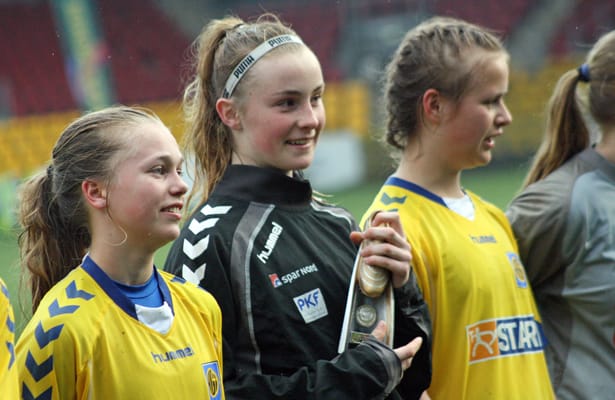 Pokalfighter Kamilla Karlsen, HGI.