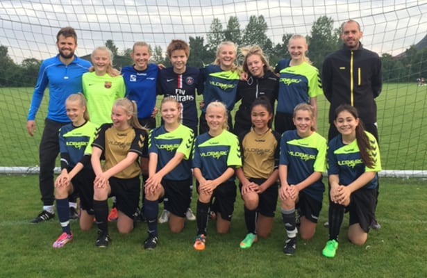Fodboldakademiet har i løbet af efteråret lavet gæstetræning for Ølstykke FC's pigeafdeling.