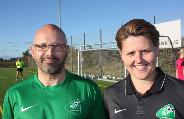 Bestyrelsesmedlem Karina Fisker er kvinden bag et nyt tiltag i Hedensted Idrætsforening, mens Ricky Jensen har ansvaret for at med at udvikle pigefodbold i klubben.