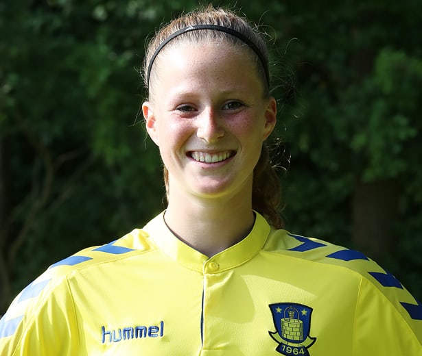 Nicoline Sørensen i Brøndbytrøjen.