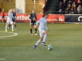 Flag på busser, konkurrencer og stærke værdier – sådan får svenskerne flere til kvindefodbold