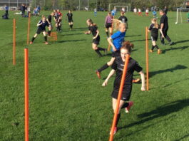 Piger strømmer til tekniktræning