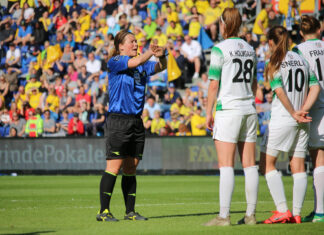 Frida Klarlund er årets kvindelige elitedommer