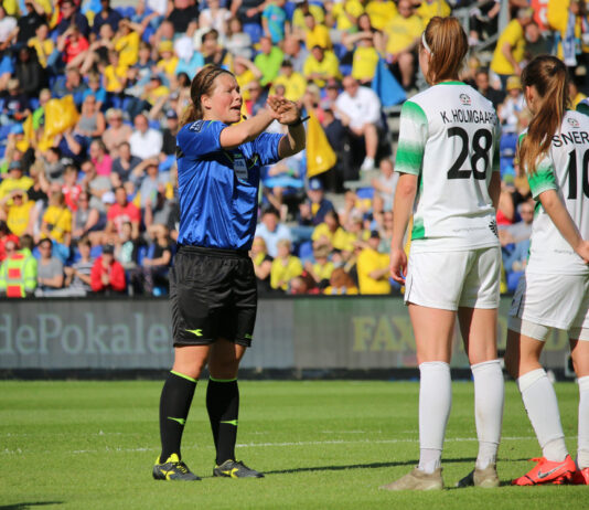 Frida Klarlund dømte finalen ved U19 EM