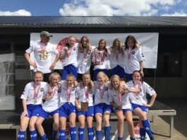 FA 2000 pigeungdom slutter god sæson af med pokaler