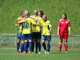 Trip, trap, træsko i toppen efter femte spillerunde