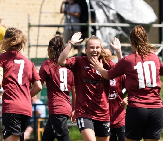Topkamp, kampen om fjerdepladsen og duellen i bunden