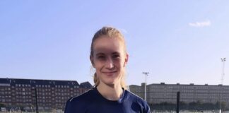 Oprustning på trænersiden i FA2000’s Pigeafdeling