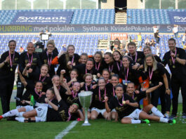 Fortunas cheftræner stopper med øjeblikkelig virkning