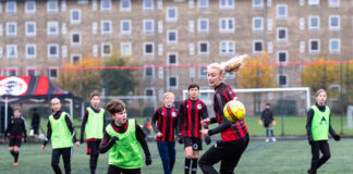 150 piger og drenge kæmpede sammen til mix-stævne i København