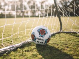 Corona-hi irriterer trænerne og tvinger spillerne til selvtræning