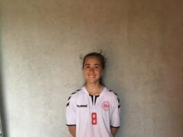 I aften spiller Mathilde sin første U16-landskamp som den eneste spiller uden licensklub