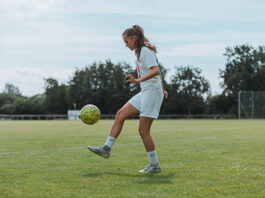 Fra efterskole til gymnasium: Tre år mere med fodbold og fællesskab