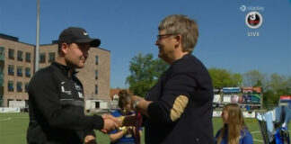 De lod cheftræneren gå gratis, men fandt hurtigt en afløser