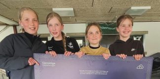 Fodboldpiger fra Hedensted IF får Drømmelegatet