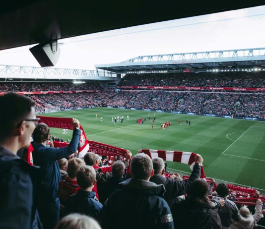 Oplev dit yndlings Premier League hold live