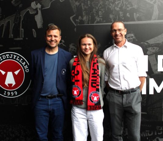 FC Midtjylland forlænger med talentfuld kantspiller