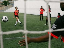 Fodbold er for alle: En sport for kvinder og piger – og alle andre