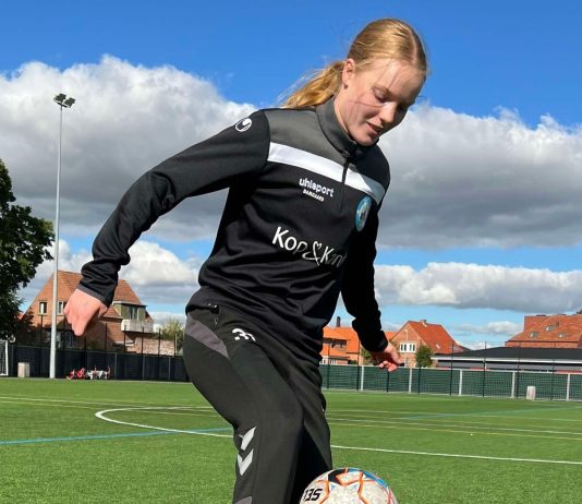 “Det er fedt at man både kan være på efterskole og stadig være en del af en klub”