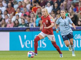 Kathrine Kühl overvejer klubskifte efter bænkeplads i Arsenal