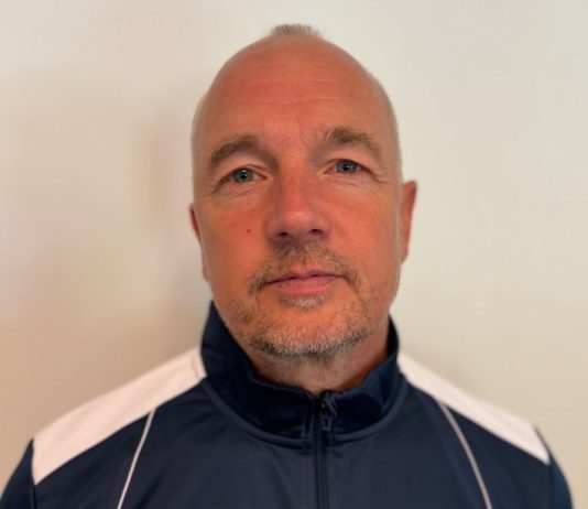 BSF forlænger med cheftræner for 2 divisionskvinderne.