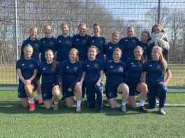 Fodboldpigerne på Idrætsefterskolen Klintsøgaard: Et stærkt fællesskab på og udenfor banen