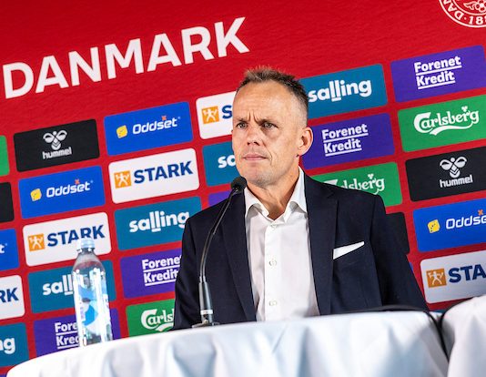 Trods dårlige minder: Michelsen kalder dansk lodtrækning for ‘fornuftig’