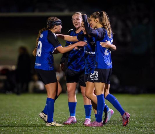 HB Køge knuser FCK med to hattricks – FCN fightede sig videre efter forlænget