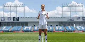 Rekordmange danske kvindelige fodboldspillere spiller i udlandet: Få overblikket her