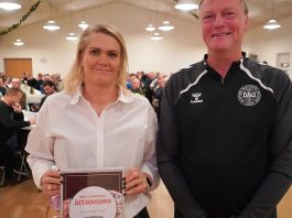 Årets Breddedommer tager Fodboldloven med på ferie