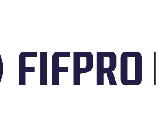 Lucy Bronze skriver historie: England dominerer FIFPRO’s Verdenshold