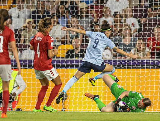 Spanien vinder Nations League efter storsejr på hjemmebane