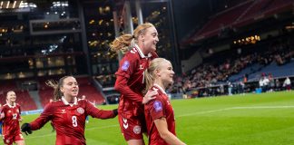 Pernille Harder kåret som Årets Fodboldspiller 2025