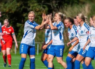 Vejgaard Boldspilsklub kåret som bedste seriehold i KvindePokalen