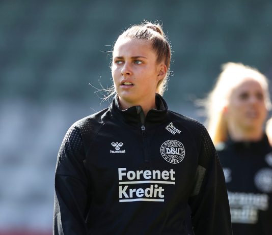 Olivia Holdt i hopla: Tre mål i Tottenham-storsejr