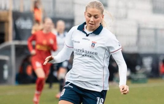 AGF forlænger med angriber