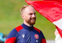 AaB cheftræner forventer tæt række