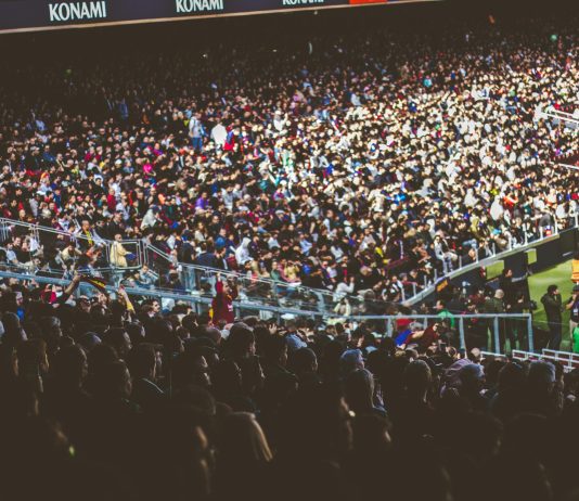 Vild weekend: Nye tilskuerrekorder i USA og Frankrig med næsten 100.000 på tribunerne